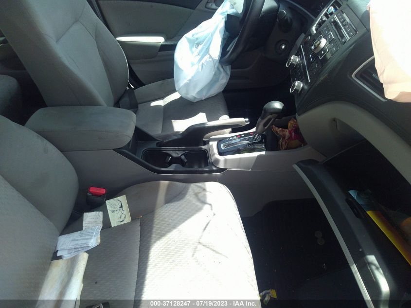2015 HONDA CIVIC SEDAN LX - 19XFB2F5XFE116292