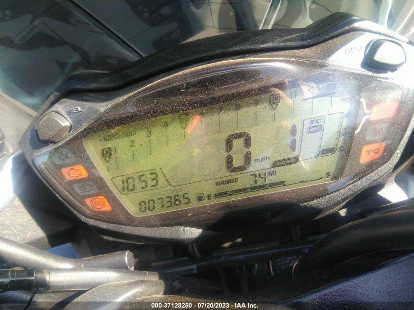 2020 SUZUKI GSX-S750 M/Z JS1C533B7L7100180