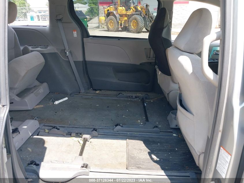 2015 TOYOTA SIENNA LE - 5TDKK3DC9FS626631