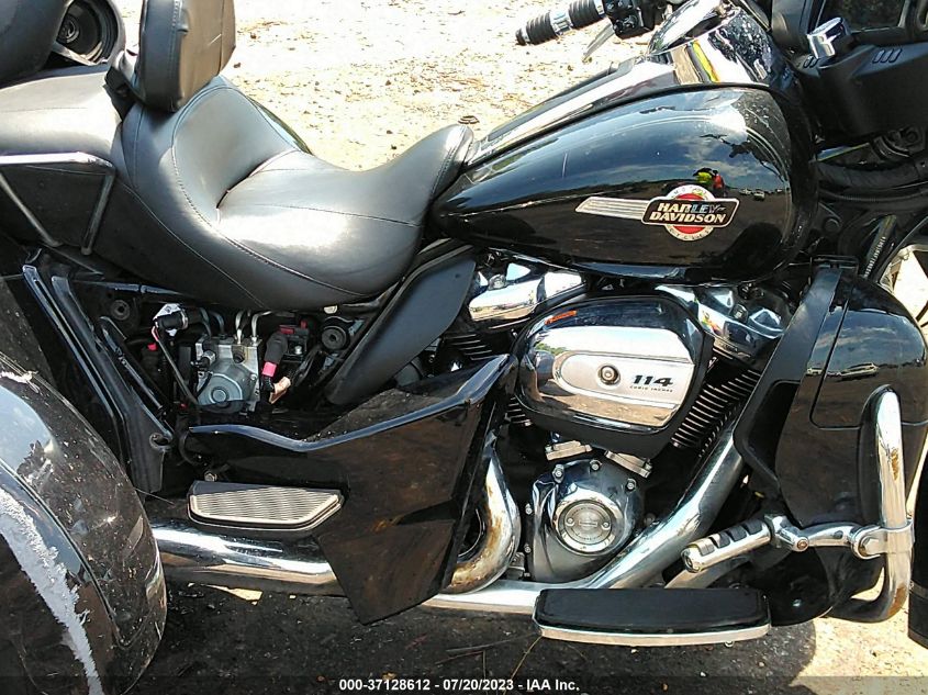 2022 HARLEY-DAVIDSON FLHTCUTG - 1HD1MAF18NB855084