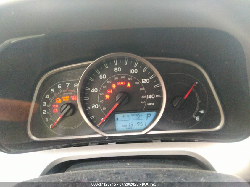 2014 TOYOTA RAV4 XLE - JTMRFREV1ED047696