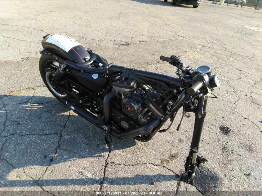 2017 HARLEY-DAVIDSON XL1200 CX - 1HD1LM311HC432869