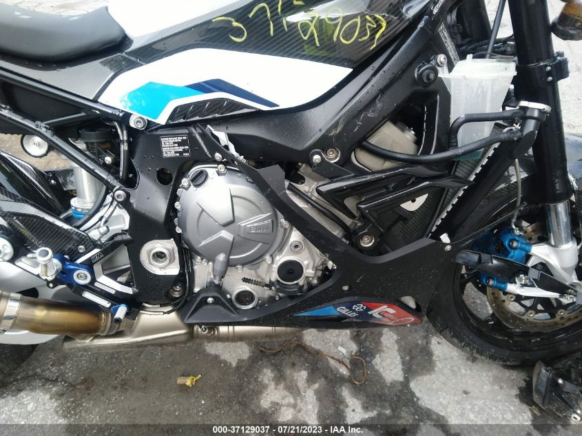 2022 BMW M 1000 RR - WB10E7300N6F02579