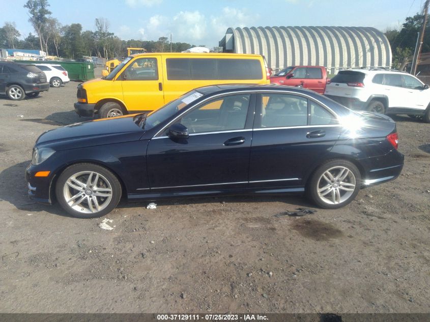 2014 MERCEDES-BENZ C-CLASS C 300 - WDDGF8AB5ER310651
