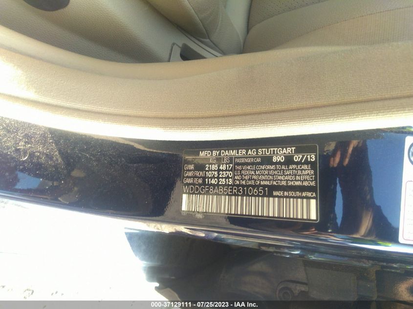 2014 MERCEDES-BENZ C-CLASS C 300 - WDDGF8AB5ER310651