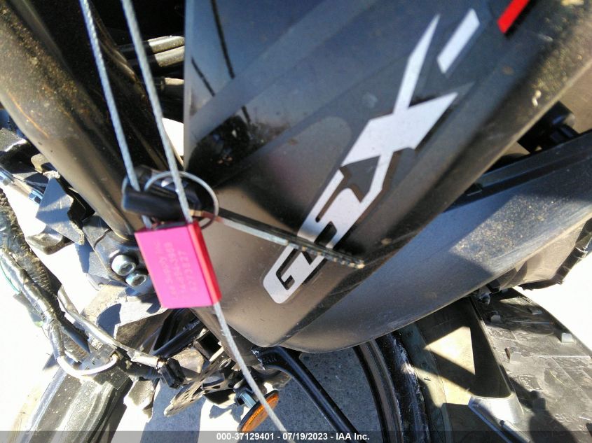 2022 SUZUKI GSX-S750 M/Z - JS1C533D2N7100043