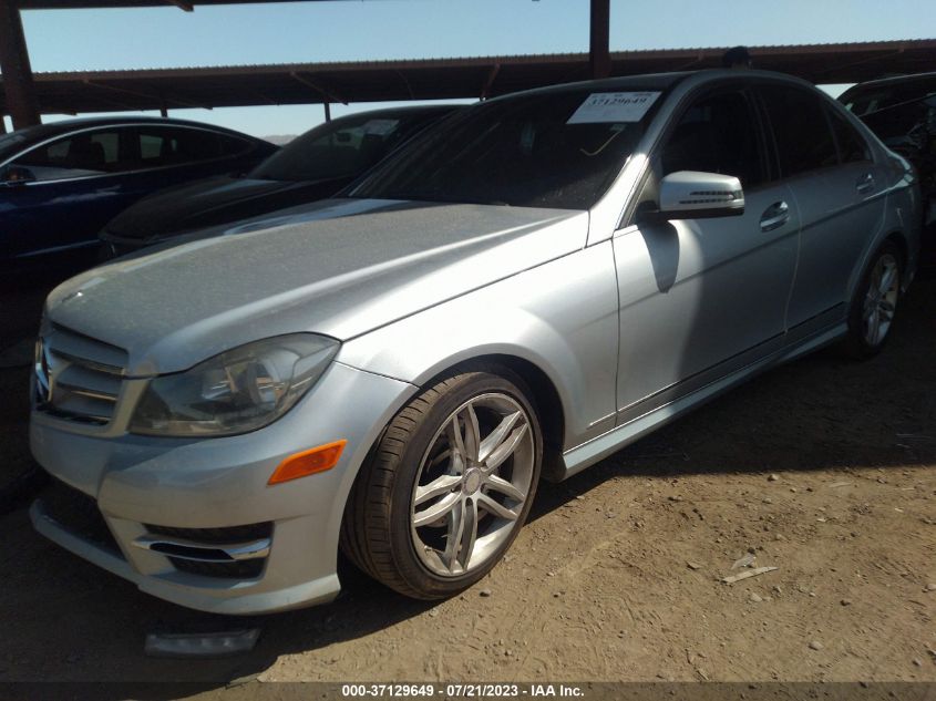 2013 MERCEDES-BENZ C-CLASS C 250 - WDDGF4HB2DA805644