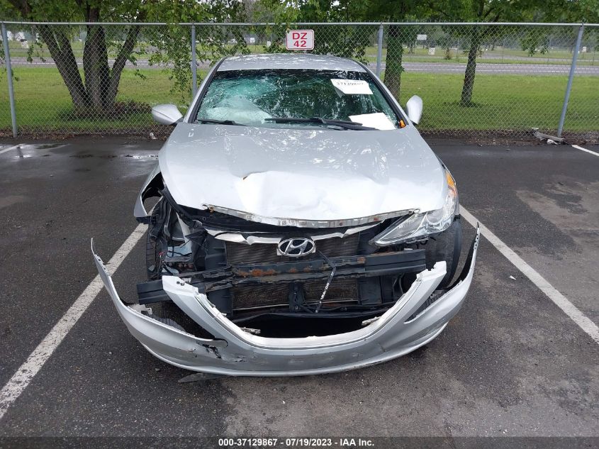 2013 HYUNDAI SONATA SE - 5NPEC4AC5DH533533