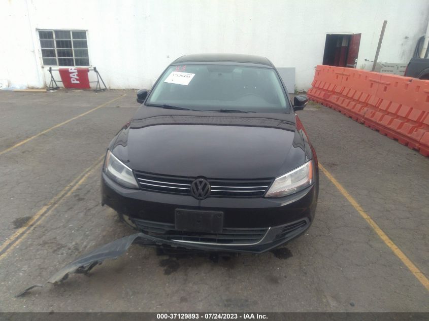 2013 VOLKSWAGEN JETTA SEDAN SE - 3VWDP7AJXDM282905