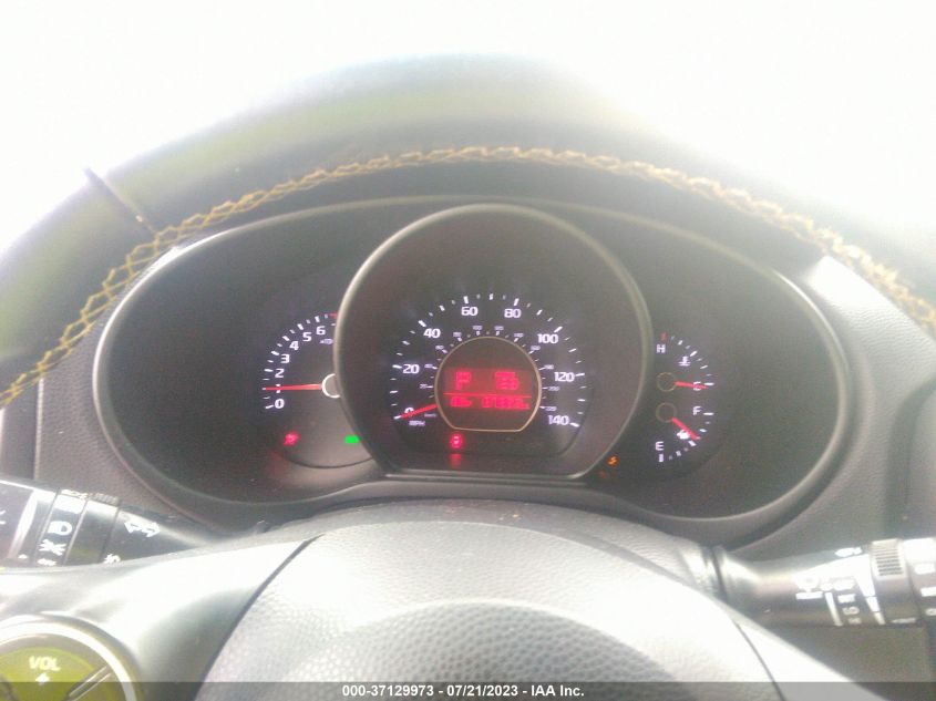 2016 KIA SOUL + - KNDJP3A50G7357868
