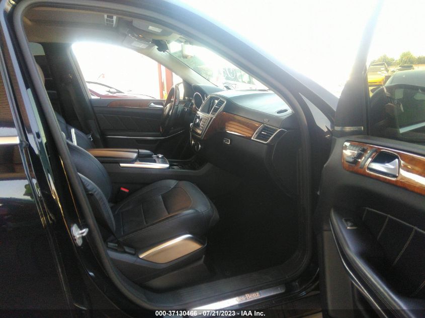 2014 MERCEDES-BENZ GL-CLASS GL 550 - 4JGDF7DE8EA430774