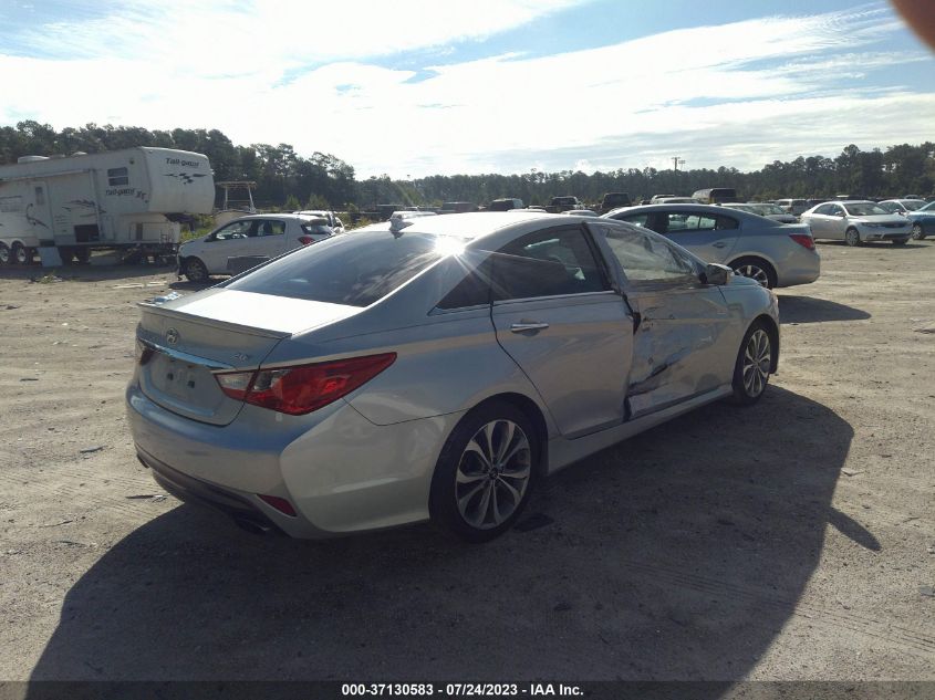 2014 HYUNDAI SONATA SE - 5NPEC4AB8EH855320