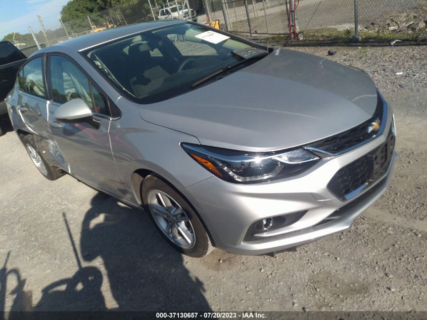 2018 CHEVROLET CRUZE LT - 1G1BE5SM9J7194567