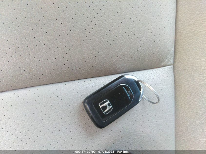 2017 HONDA PILOT LX - 5FNYF5H14HB034788