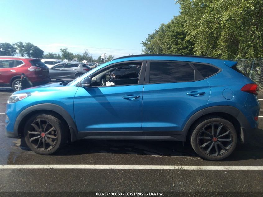 2017 HYUNDAI TUCSON LIMITED/SPORT AND ECO/SE - KM8J3CA29HU465910