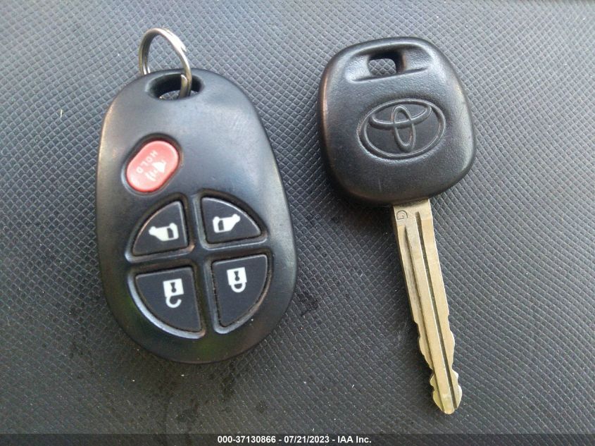 2013 TOYOTA SIENNA LE - 5TDKK3DC0DS384275