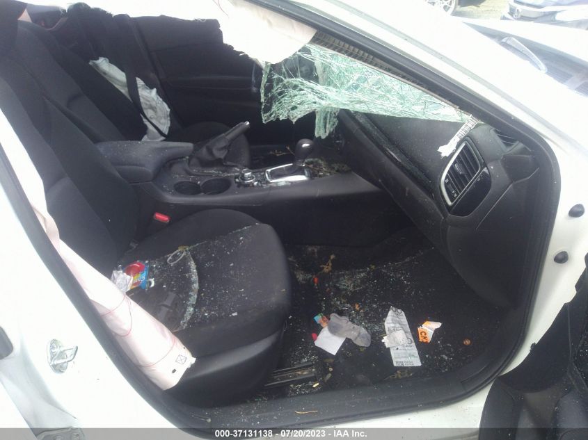 2016 MAZDA MAZDA3 I SPORT - JM1BM1J70G1324407