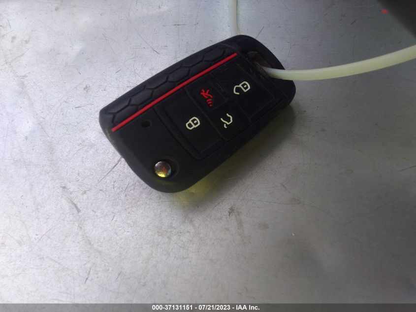 2019 VOLKSWAGEN GOLF GTI S/SE/AUTOBAHN - 3VW6T7AU2KM023465