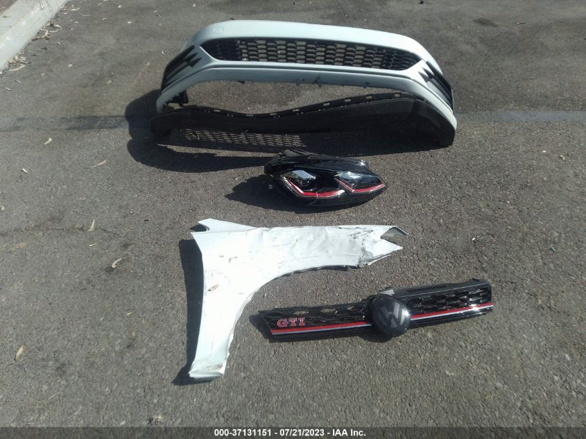 2019 VOLKSWAGEN GOLF GTI S/SE/AUTOBAHN - 3VW6T7AU2KM023465