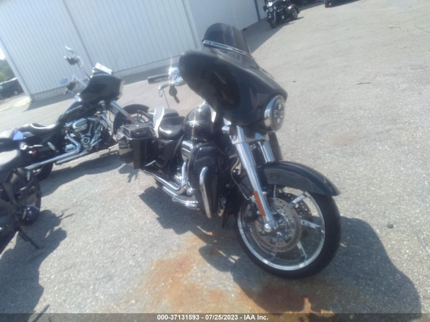 2012 HARLEY-DAVIDSON FLHXSE3 CVO STREET GLIDE - 1HD1PZ814CB956476