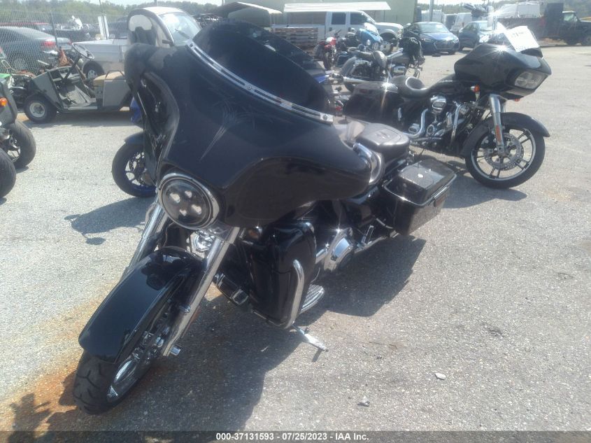 2012 HARLEY-DAVIDSON FLHXSE3 CVO STREET GLIDE - 1HD1PZ814CB956476