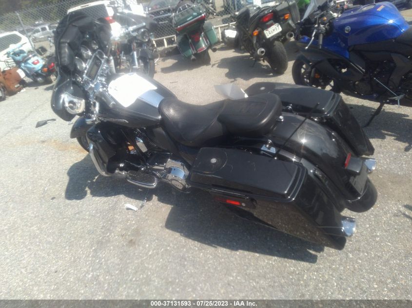 2012 HARLEY-DAVIDSON FLHXSE3 CVO STREET GLIDE - 1HD1PZ814CB956476