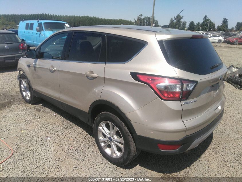 2017 FORD ESCAPE SE - 1FMCU9GD4HUE44769