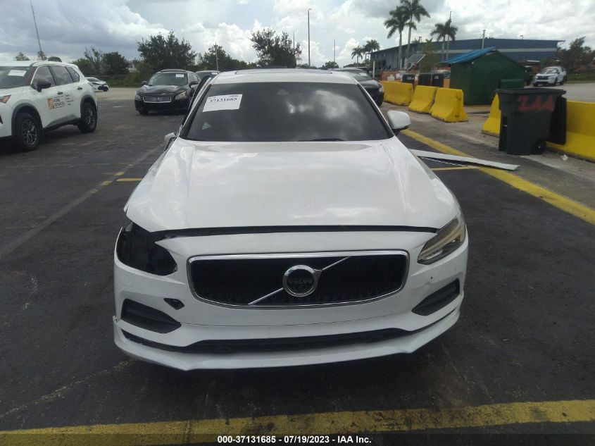 2018 VOLVO S90 MOMENTUM LVY982AK5JP035680