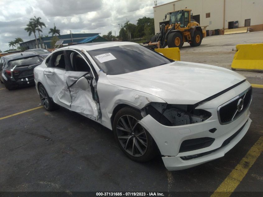 2018 VOLVO S90 MOMENTUM LVY982AK5JP035680