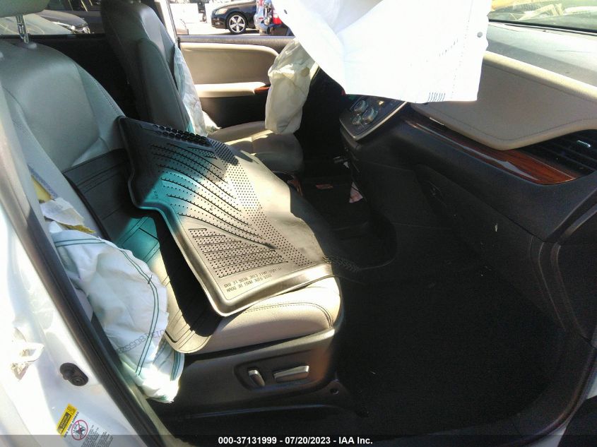 2017 TOYOTA SIENNA XLE AUTO ACCESS - 5TDYZ3DC8HS803405