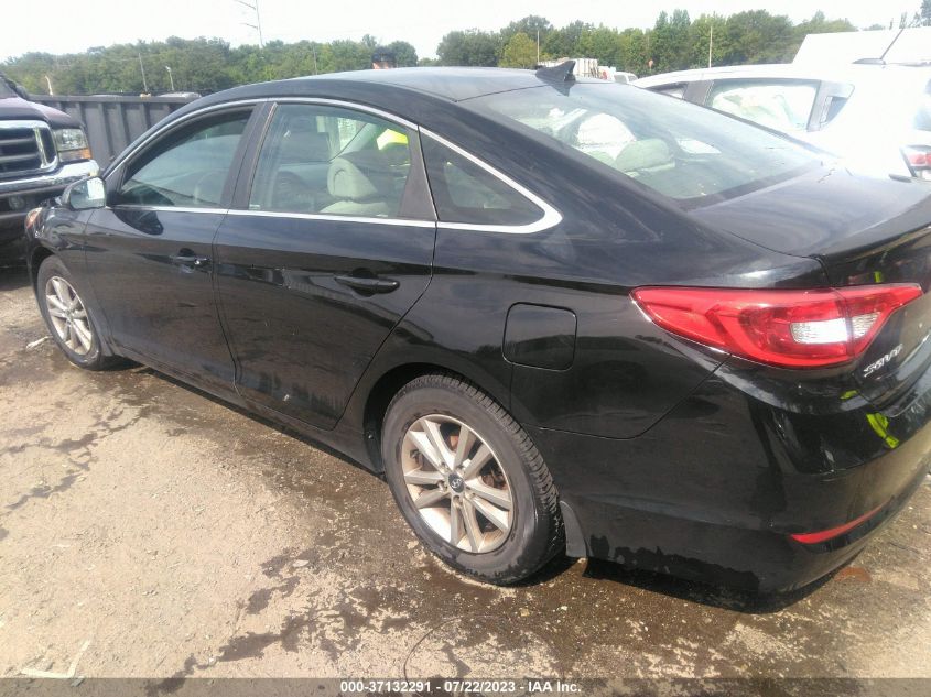 2015 HYUNDAI SONATA 2.4L SE - 5NPE24AF7FH223979