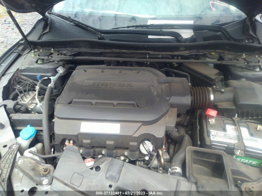 2017 HONDA ACCORD SEDAN EX-L V6 - 1HGCR3F05HA037693