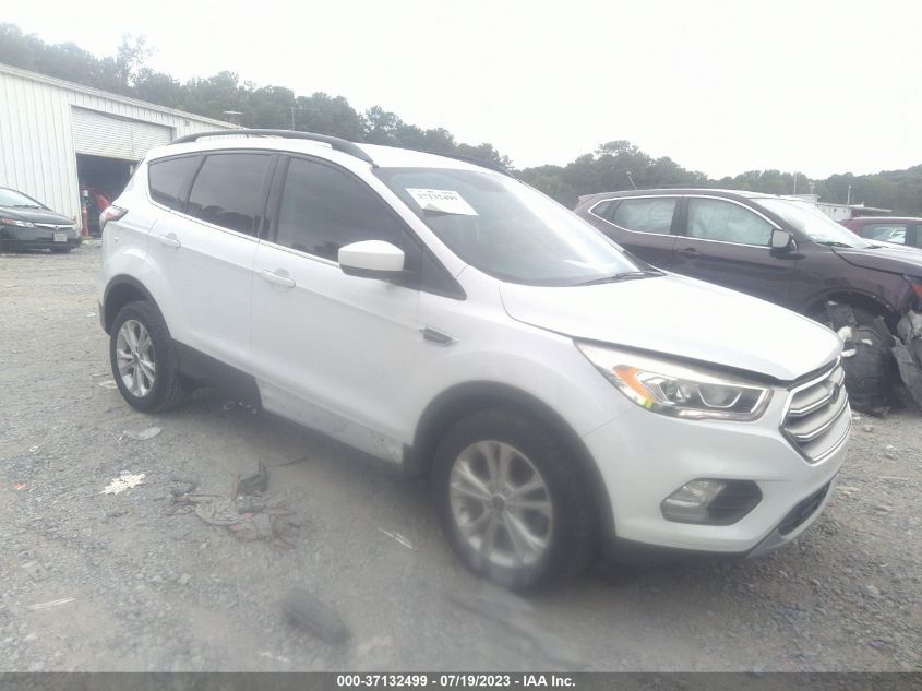 2017 FORD ESCAPE SE - 1FMCU0GD5HUE43657