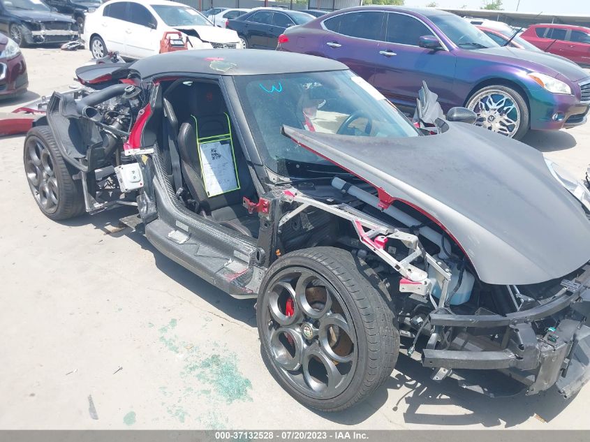 2015 ALFA ROMEO 4C ZARBAAA49FM160429