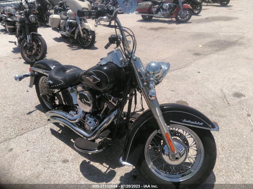 2011 HARLEY-DAVIDSON FLSTC - 1HD1BW511BB041505