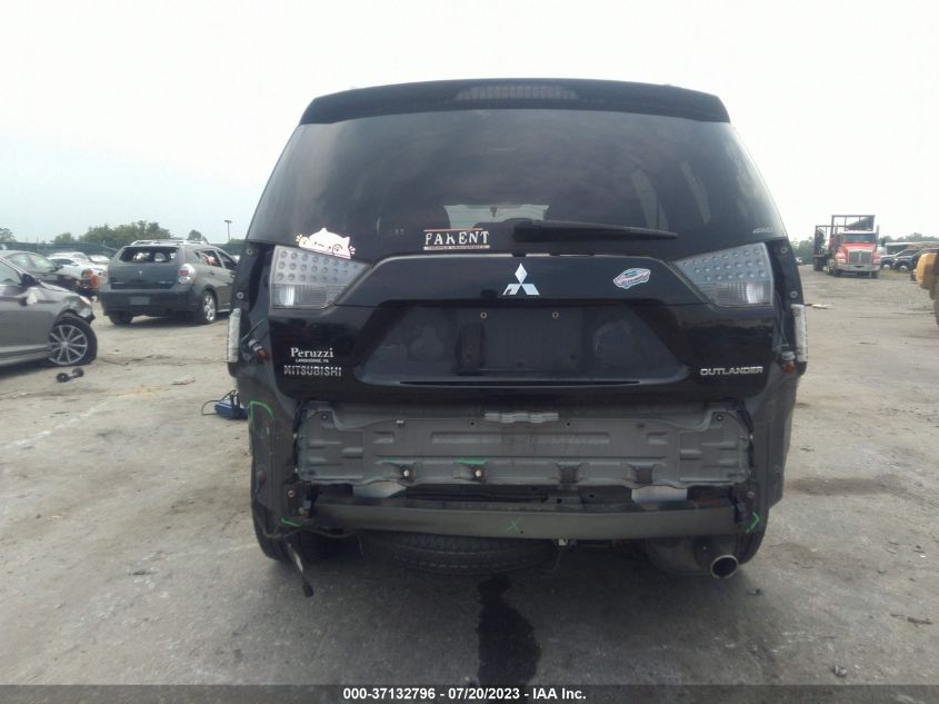 2013 MITSUBISHI OUTLANDER SE - JA4JT3AWXDU011774