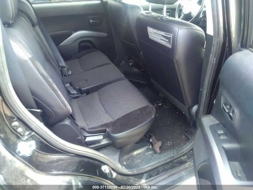 2013 MITSUBISHI OUTLANDER SE - JA4JT3AWXDU011774