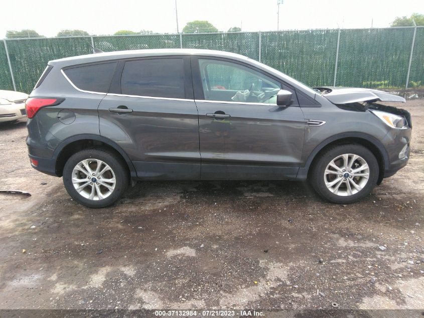 2019 FORD ESCAPE SE - 1FMCU9GD1KUA79346