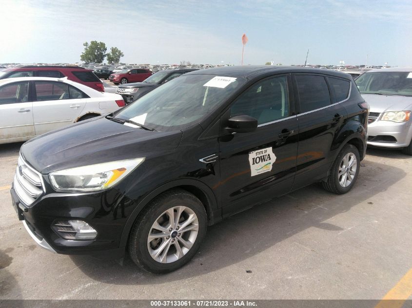 2017 FORD ESCAPE SE - 1FMCU9GD4HUD43960