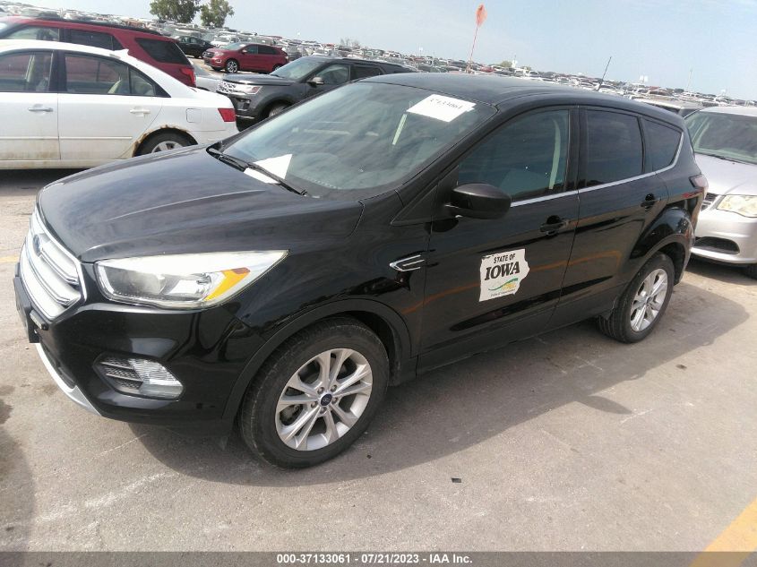 2017 FORD ESCAPE SE - 1FMCU9GD4HUD43960