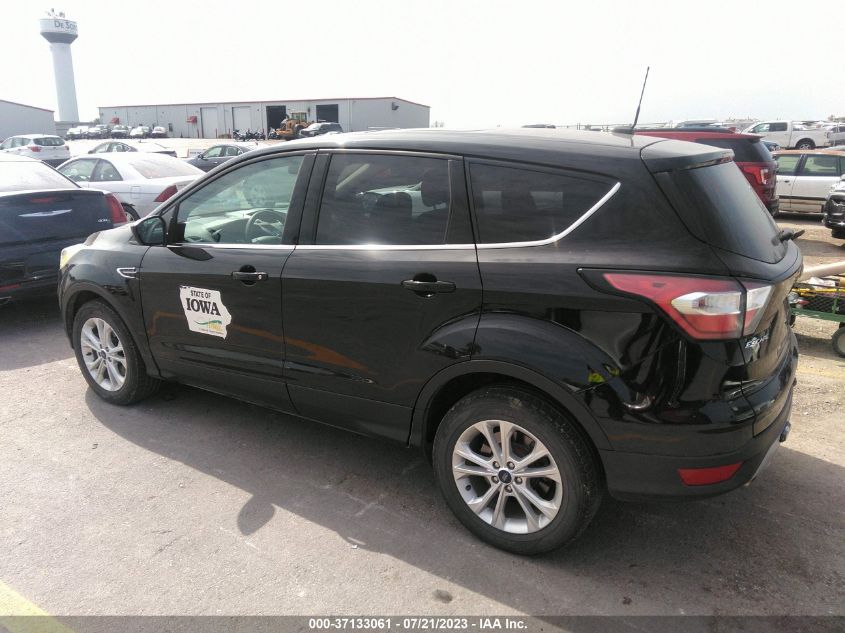 2017 FORD ESCAPE SE - 1FMCU9GD4HUD43960