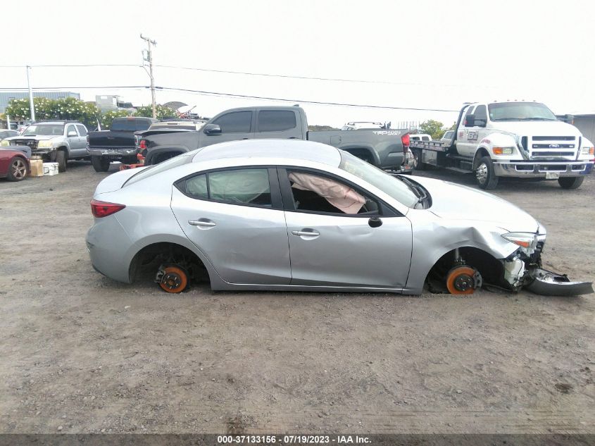 2018 MAZDA MAZDA3 4-DOOR SPORT 3MZBN1U74JM197547