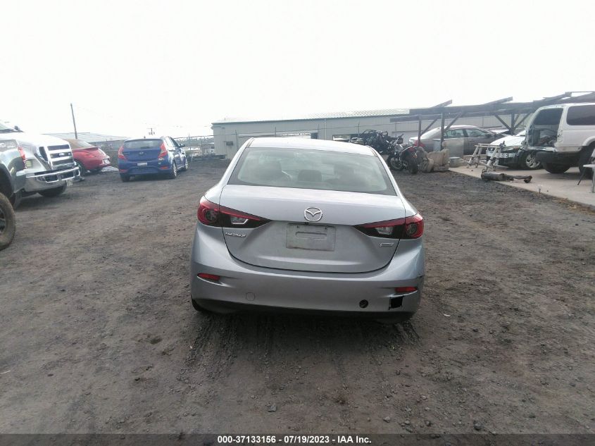 2018 MAZDA MAZDA3 4-DOOR SPORT 3MZBN1U74JM197547