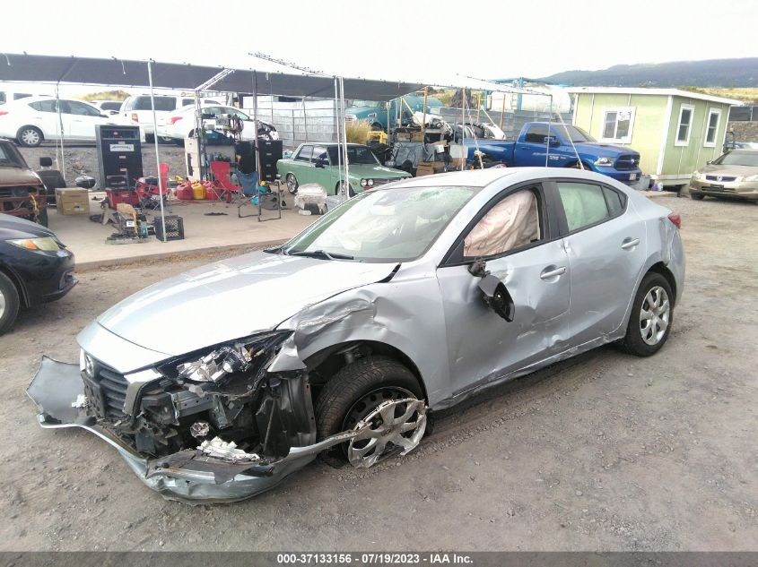 2018 MAZDA MAZDA3 4-DOOR SPORT 3MZBN1U74JM197547