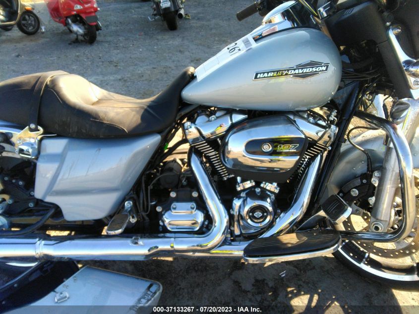 2023 HARLEY-DAVIDSON FLHX - 1HD1KBC23PB618806