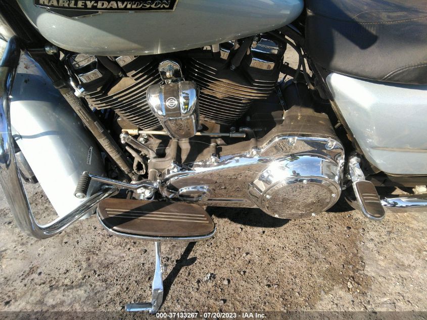 2023 HARLEY-DAVIDSON FLHX - 1HD1KBC23PB618806
