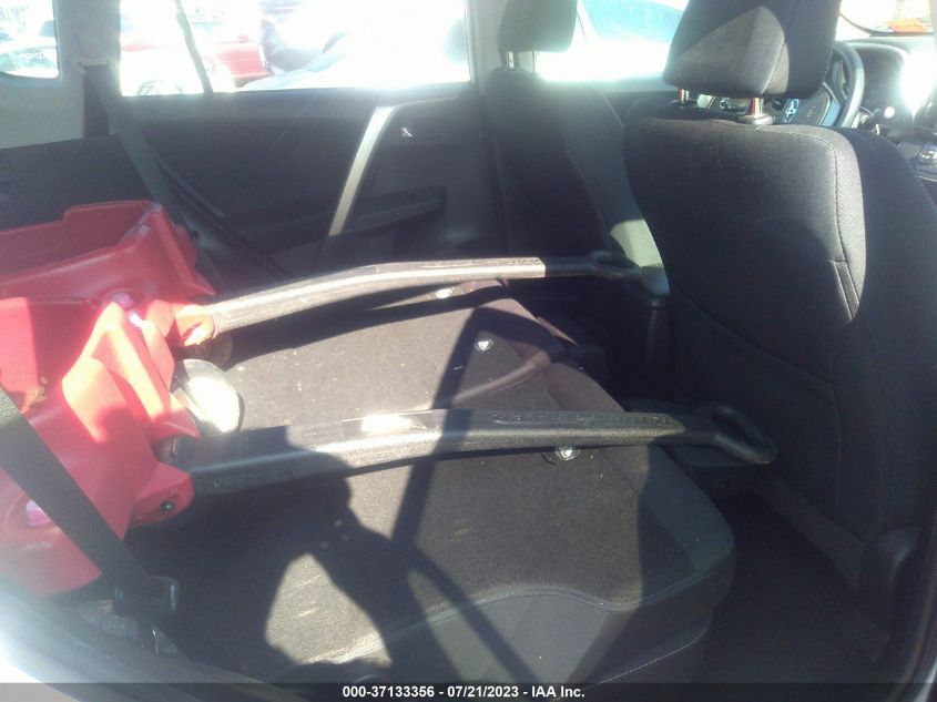 2015 TOYOTA RAV4 XLE - 2T3WFREV4FW223356