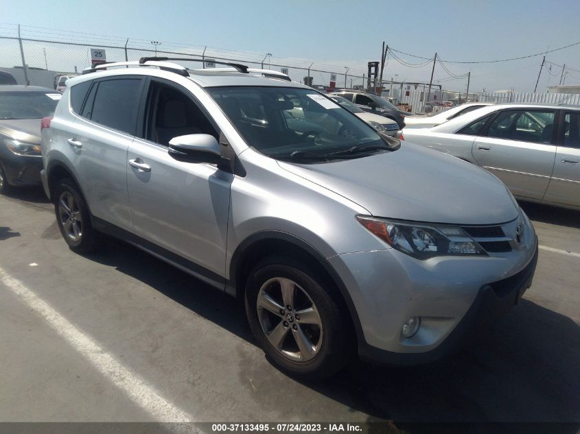 2015 TOYOTA RAV4 XLE - JTMWFREVXFD070348