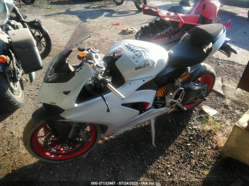 2021 DUCATI PANIGALE V2 ZDMHAATW5MB005134