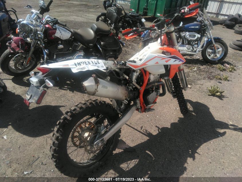 2023 KTM 350 EXC-F - VBKEXG403PM253139